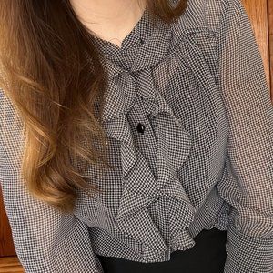 Banana Republic Black and White Button Up Blouse Size 0